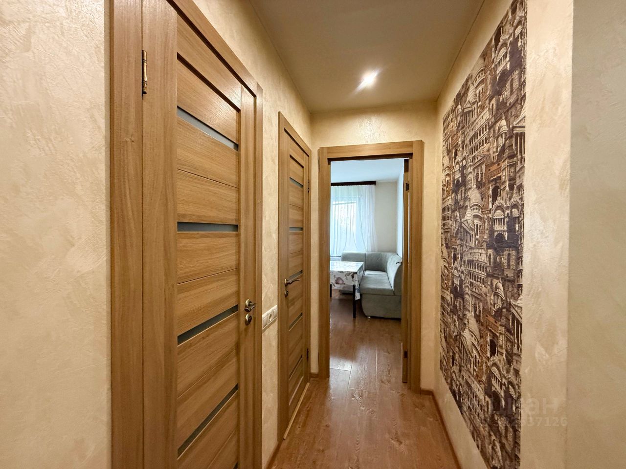 Продажа 2-комн квартиры на вторичном рынке пос. Бугры, улица Полевая, 18