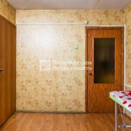 Продажа 3-комн квартиры на вторичном рынке Ветеранов пр-кт,  д. 48