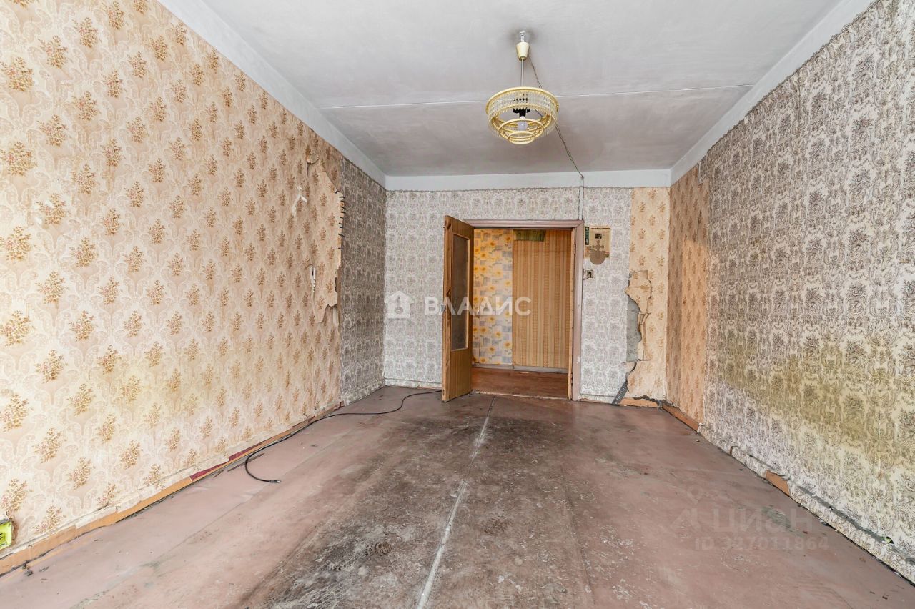 Продажа 2-комн квартиры на вторичном рынке проспект Большевиков, 9К1