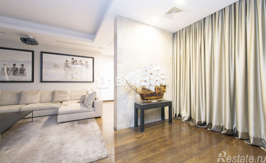 Продажа 6-комн квартиры на вторичном рынке Октябрьский переулок,  д. 5