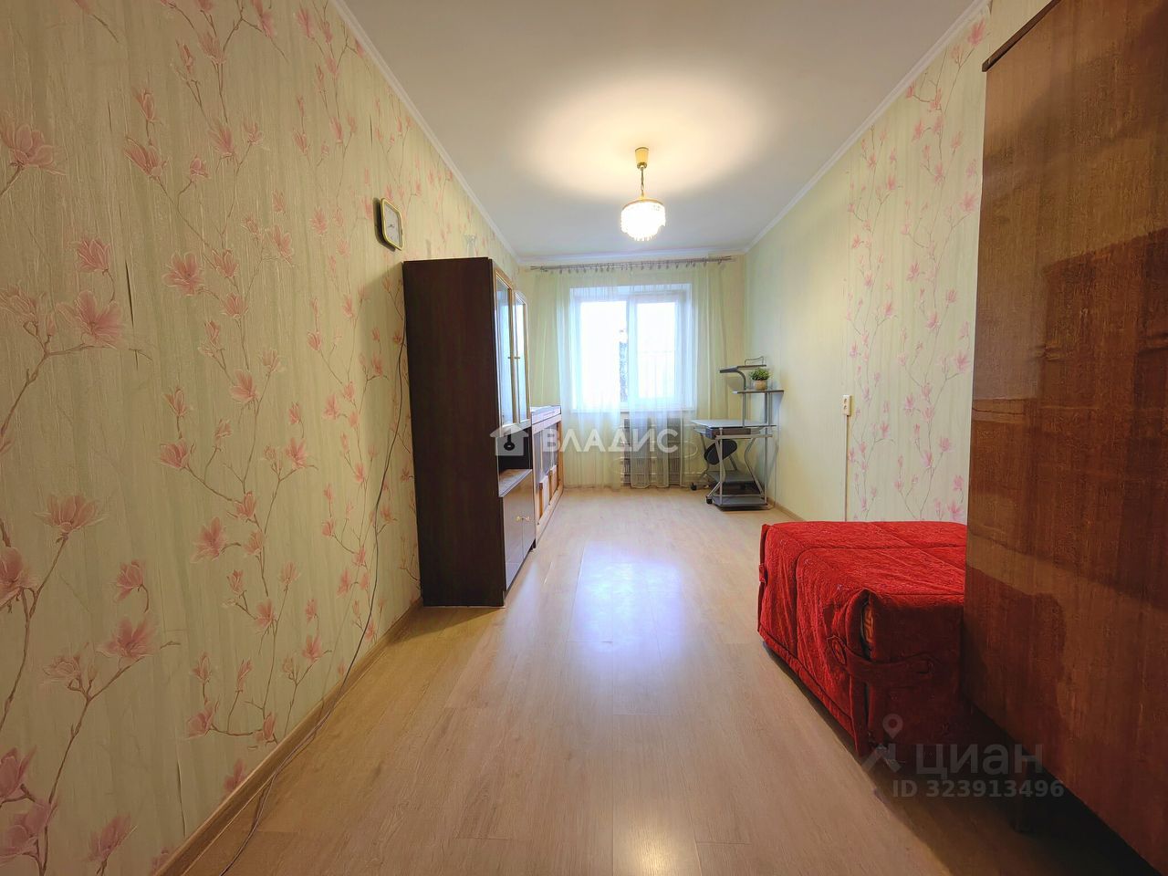 Продажа 3-комн квартиры на вторичном рынке с. Акатьево, улица Новая