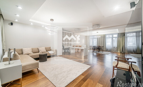 Продажа 5-комн квартиры на вторичном рынке Мичуринская улица,  д. 4