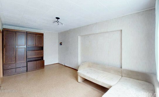 Продажа 3-комн квартиры на вторичном рынке Комендантский пр-кт,  д. 40,  к. 2