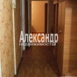 Продажа 3-комн квартиры на вторичном рынке ул Сикейроса,  д. 13