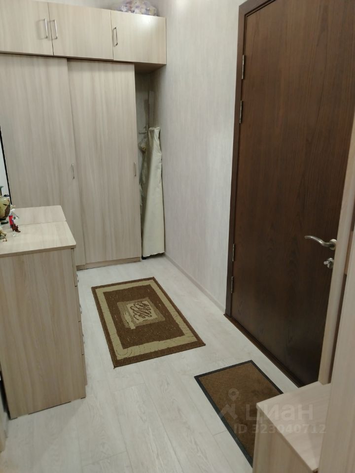 Продажа 1-комн квартиры на вторичном рынке Голубое пгт, бульвар Парковый, 2к2