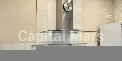 3-комн квартира улица Маркина,  д. 10