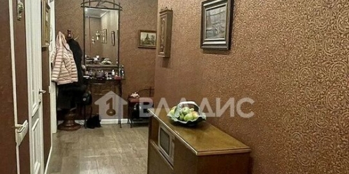 3-комн квартира Онежская улица,  д. 22