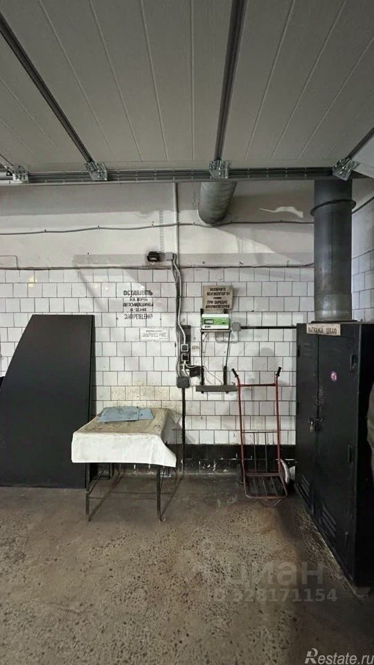 Продажа гаража Уральская улица,  д. 31
