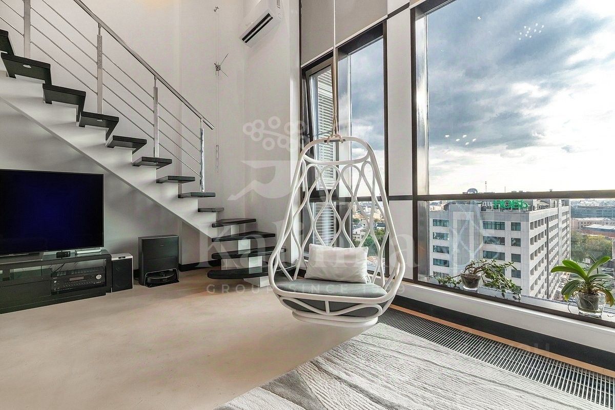 Продажа 3-комн квартиры на вторичном рынке Нижняя Красносельская улица, 35С48
