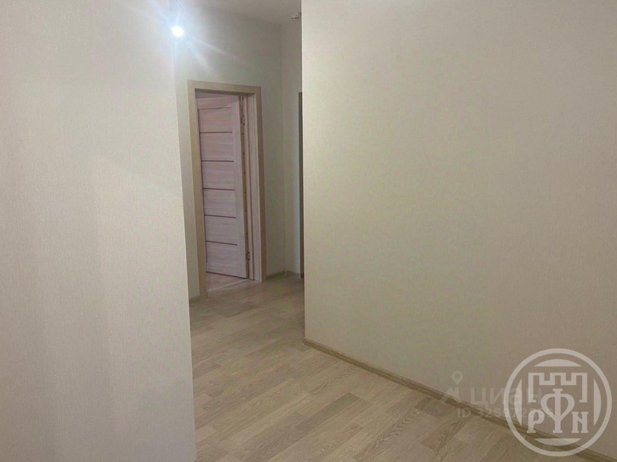 Продажа 3-комн квартиры на вторичном рынке д. Куттузи, улица Уланская, 1