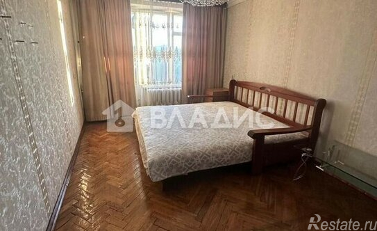 Продажа 2-комн квартиры на вторичном рынке улица Петра Романова,  д. 6