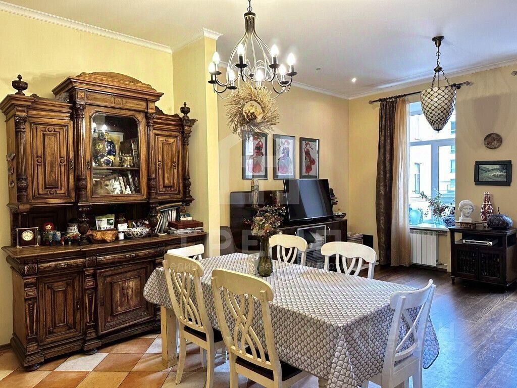 Продажа 3-комн квартиры на вторичном рынке Таврическая улица, 45