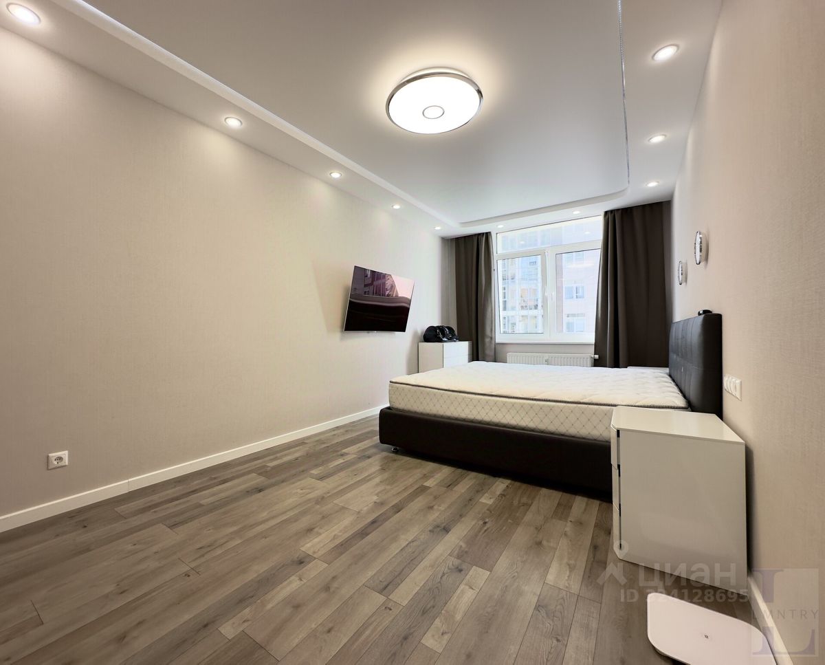 Продажа 2-комн квартиры на вторичном рынке проспект Маршала Блюхера, 9к2