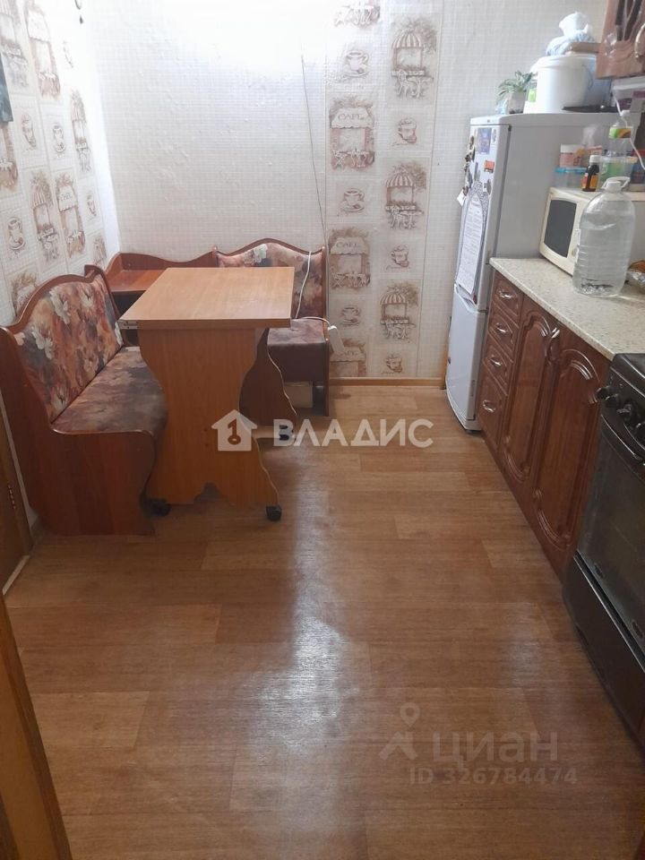 Продажа 2-комн квартиры на вторичном рынке Аминьевское шоссе, 17