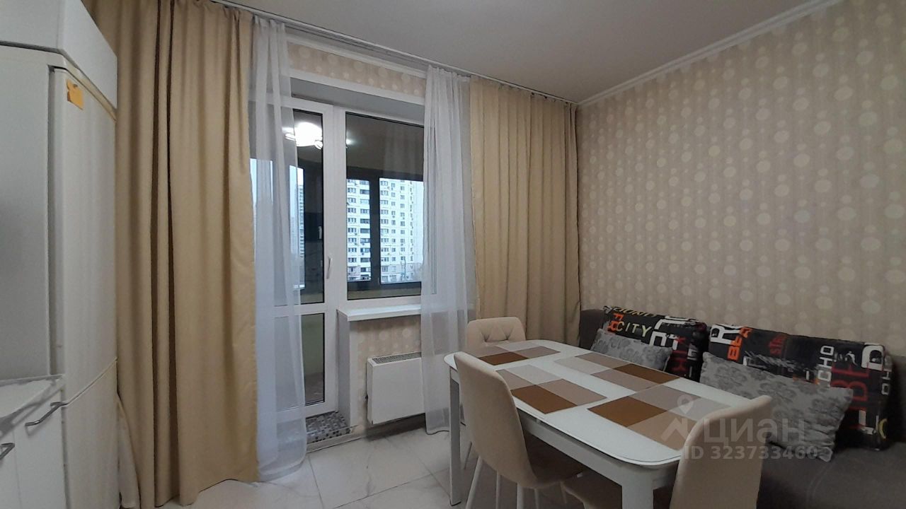 Аренда 3-комн квартиры на вторичном рынке Красногорск, бульвар Ильинский, 8