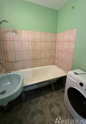 Продажа 2-комн квартиры на вторичном рынке Кантемировская ул,  д. 3к3