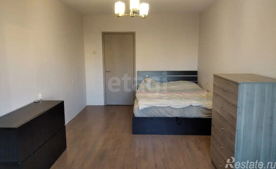 Продажа 1-комн квартиры на вторичном рынке Славы пр-кт,  д. 40,  к. 1