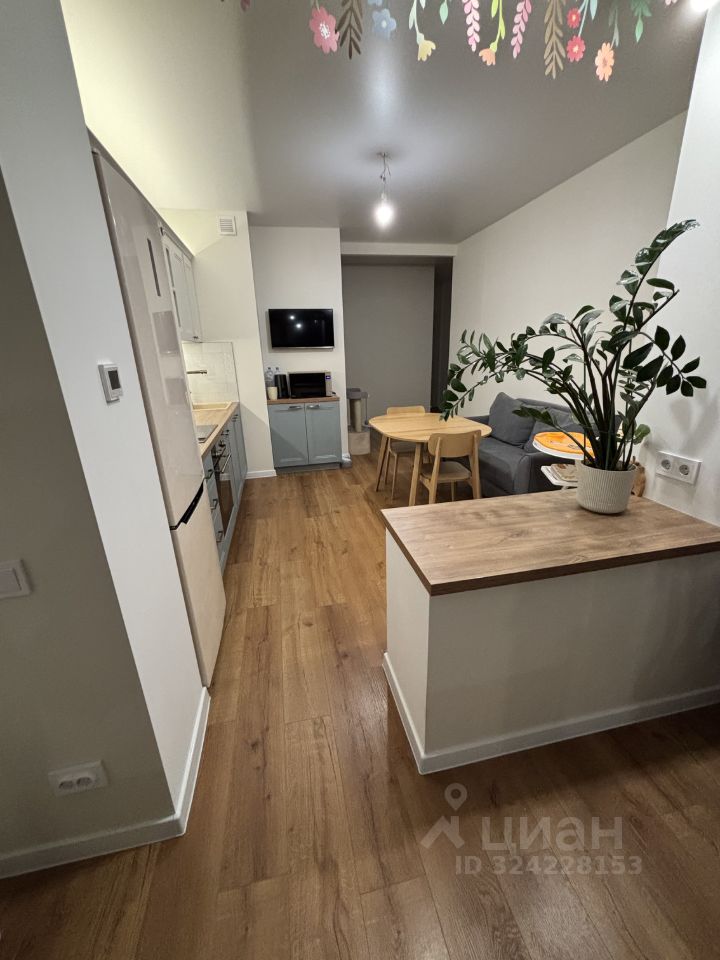 Продажа 2-комн квартиры на вторичном рынке Сабурово пгт, улица Парковая, 24