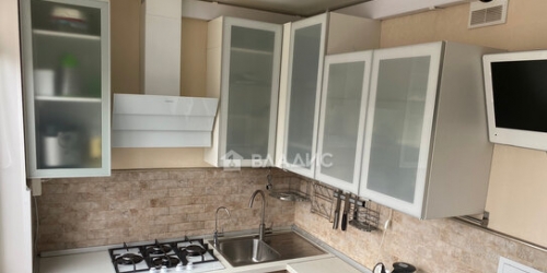 2-комн квартира улица Шотмана,  д. 18