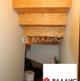 Продажа 3-комн квартиры на вторичном рынке Нахабино, ул. Чкалова,  д. 7