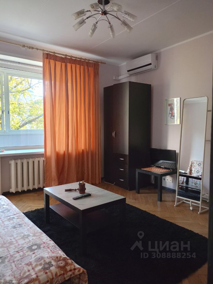 Аренда 1-комн квартиры на вторичном рынке Большая Бронная улица, 5