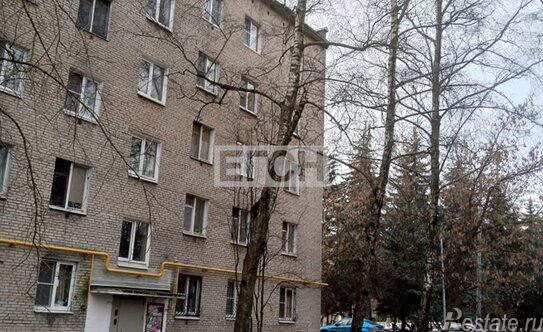 Продажа 2-комн квартиры на вторичном рынке Оренбургская улица,  д. 17