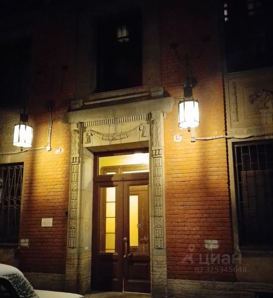 Продажа 6-комн квартиры на вторичном рынке улица Рубинштейна, 15-17