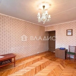 Продажа 2-комн квартиры на вторичном рынке ул Юных Ленинцев,  д. 18,  к. 2