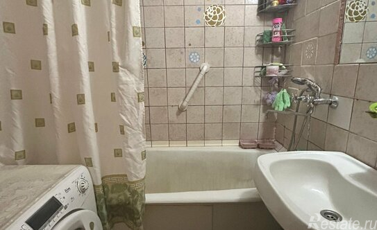 Продажа 3-комн квартиры на вторичном рынке улица Крылатские Холмы,  д. 21