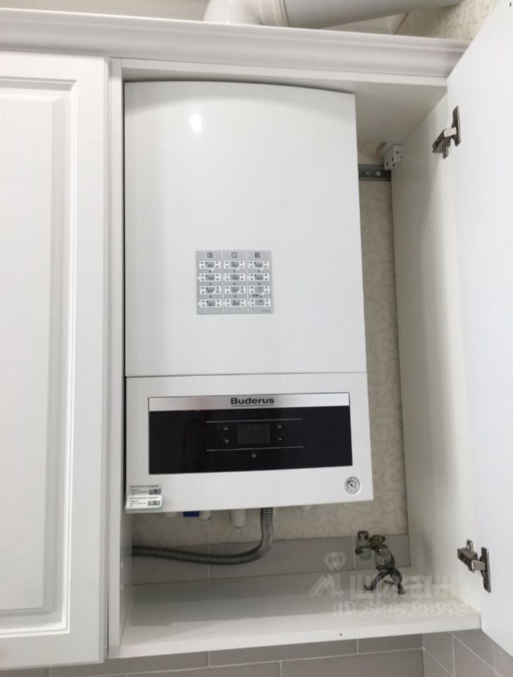 Продажа 1-комн квартиры на вторичном рынке д. Красный Поселок, улица Конюхова, 4