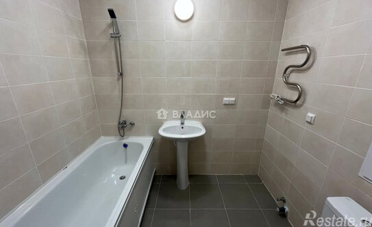 Продажа 3-комн квартиры на вторичном рынке Чоботовская улица,  д. 2А