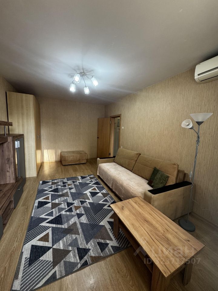 Аренда 1-комн квартиры на вторичном рынке Красная Горка мкр, Люберцы, проспект Победы, 11к2