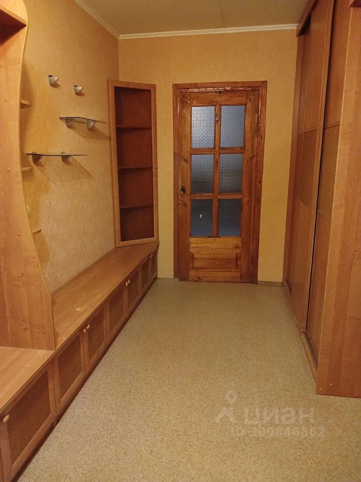 Продажа 3-комн квартиры на вторичном рынке Пушкин, Лесное тер., 6