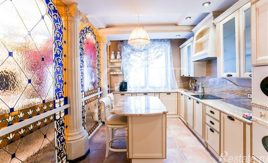 Продажа 3-комн квартиры на вторичном рынке ул Новаторов,  д. 8,  к. 2