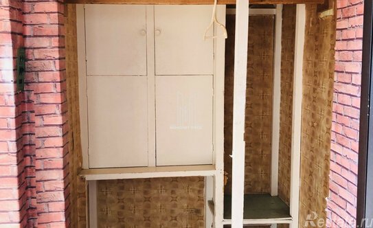 Продажа 1-комн квартиры на вторичном рынке Петергофское ш,  д. 19/33