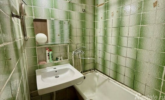 Продажа 1-комн квартиры на вторичном рынке улица Цюрупы,  д. 11 к3