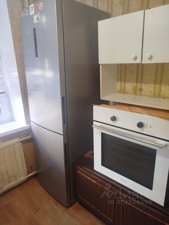 Продажа 3-комн квартиры на вторичном рынке Варшавская улица, 37К2