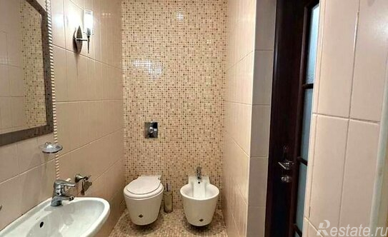 Продажа 4-комн квартиры на вторичном рынке улица Сайкина