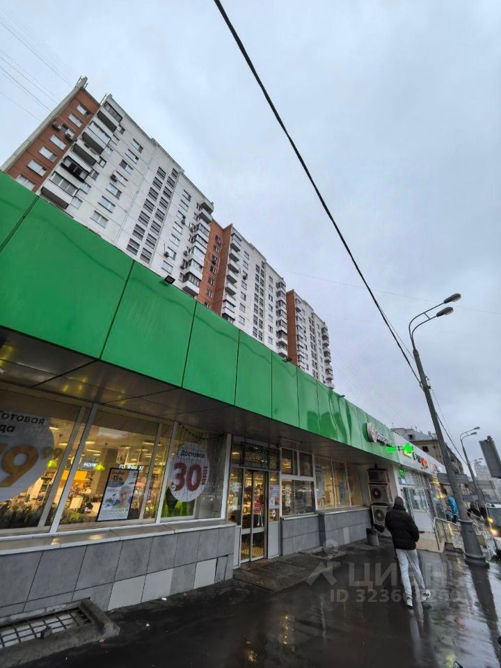 Продажа 3-комн квартиры на вторичном рынке Можайское шоссе, 17