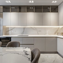 Продажа 5-комн квартиры на вторичном рынке Минская улица,  д. 2