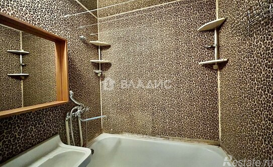 Продажа 1-комн квартиры на вторичном рынке улица Молостовых,  д. 15 к1