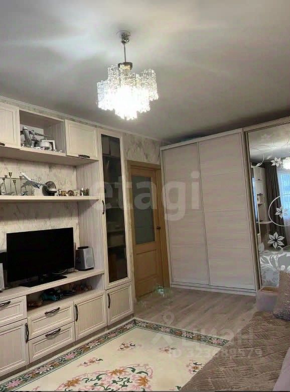 Продажа 2-комн квартиры на вторичном рынке пос. Шушары, Пушкинская улица, 50