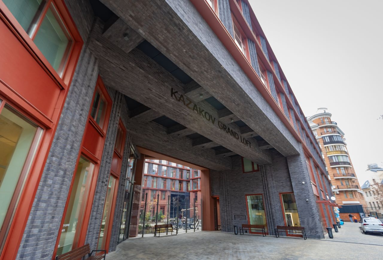 Продажа 2-комн квартиры на вторичном рынке улица Казакова,  д. 7