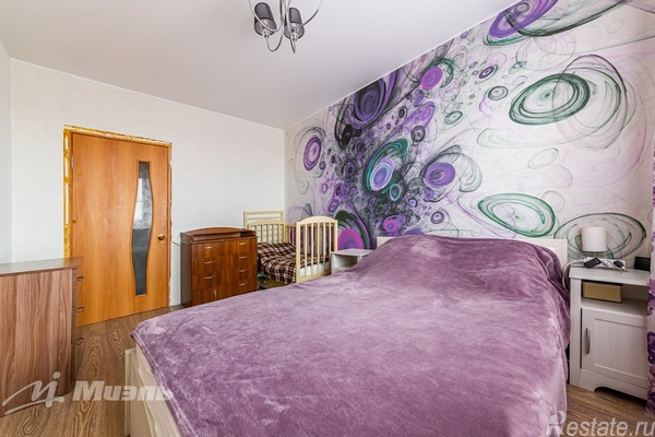 Продажа 3-комн квартиры на вторичном рынке Химки, Новозаводская ул,  д. 10