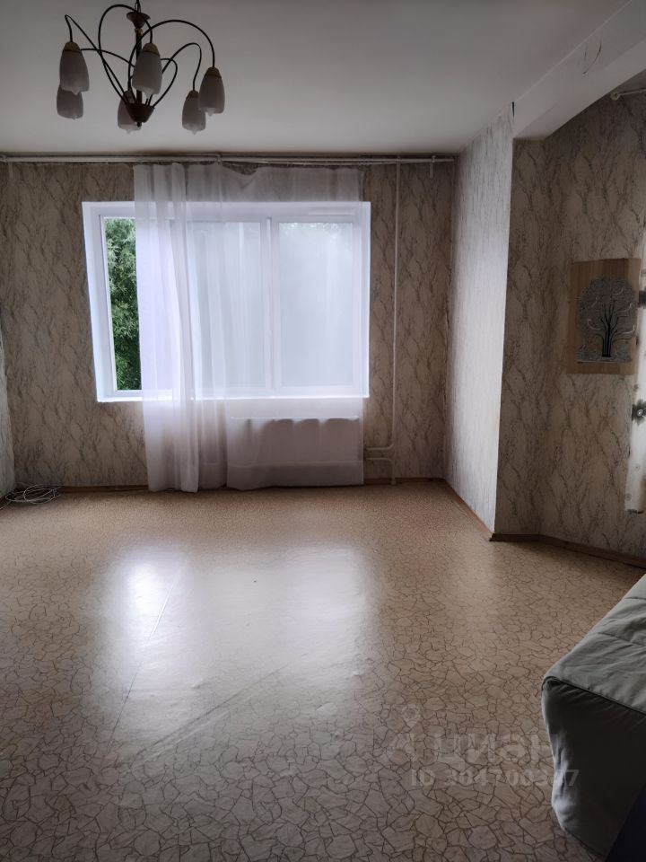 Продажа 1-комн квартиры на вторичном рынке улица Сикейроса, 12