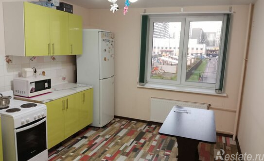 Продажа 3-комн квартиры на вторичном рынке Мурино г, Петровский б-р