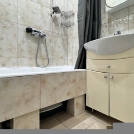 Продажа 1-комн квартиры на вторичном рынке улица Адмирала Черокова,  д. 22