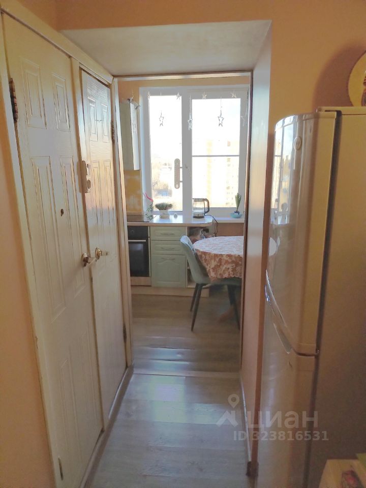 Продажа 3-комн квартиры на вторичном рынке Фруктовая улица, 9А