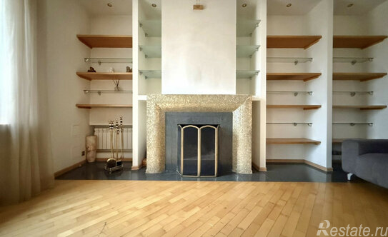 Продажа 3-комн квартиры на вторичном рынке Подколокольный пер