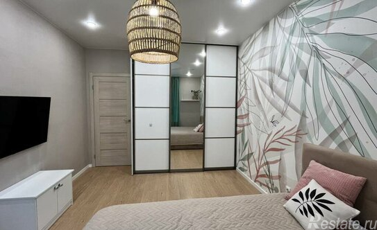 Продажа 1-комн квартиры на вторичном рынке Комендантский пр-кт,  д. 66,  к. 1